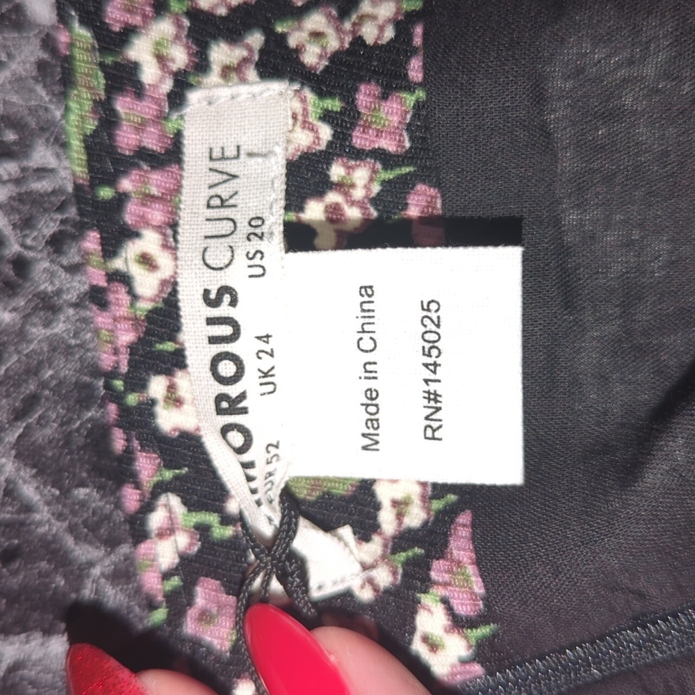 GLAMOROUS CURVE Floral Mini A-Line Skirt with Scalloped Hem 20 NWT - Picture 9 of 12